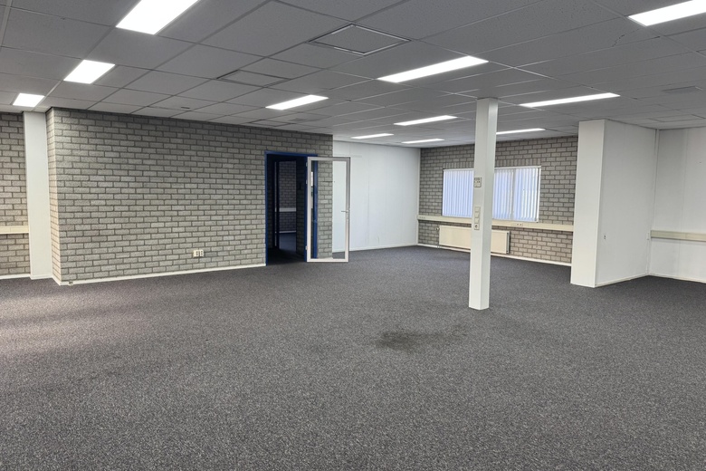 BedrijfsruimteaanSluispolderweg 71<br/> inZaandam