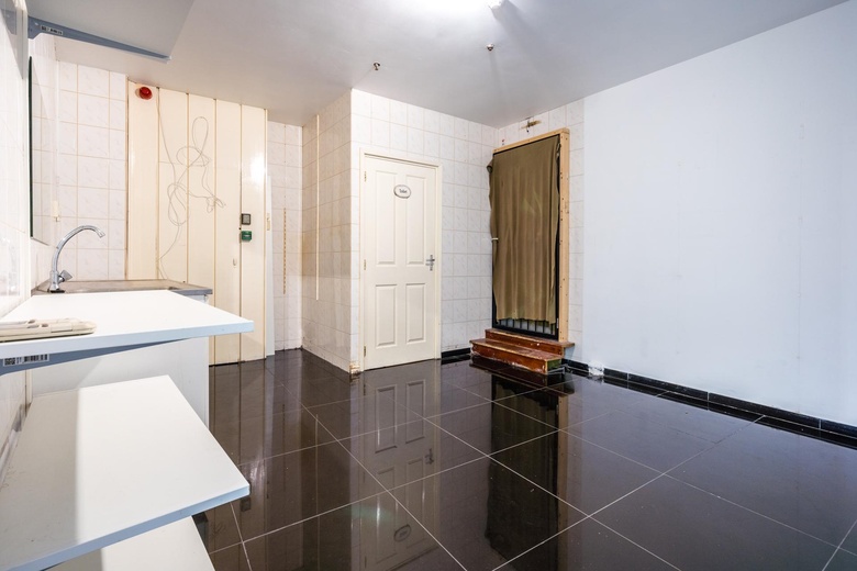 WinkelruimteaanPassage 25 b<br/> inRoosendaal WinkelruimteaanPassage 25 b<br/> inRoosendaal