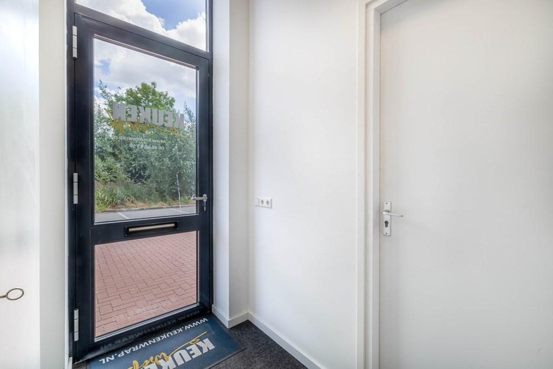 BedrijfsruimteaanStaringlaan 14 D<br/> inWaddinxveen