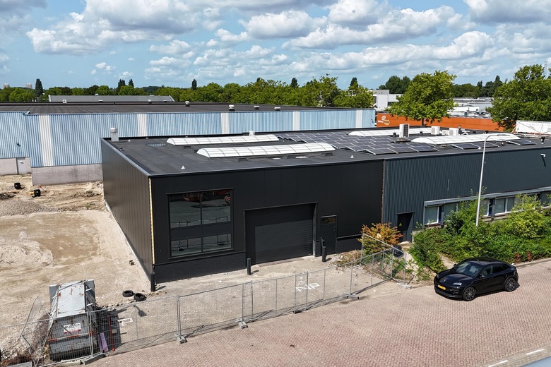 Bekijk foto 1 van Leerlooierstraat 2 Bekijk foto 1 van Leerlooierstraat 2
