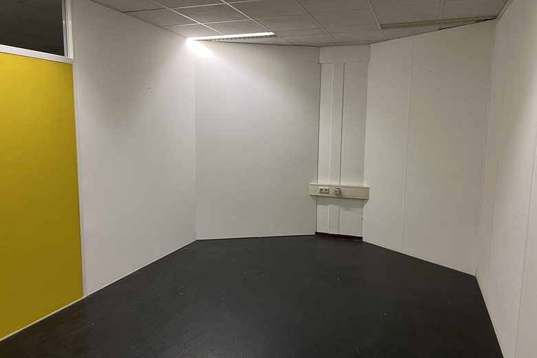 KantoorruimteaanKoraalrood 25<br/> inZoetermeer