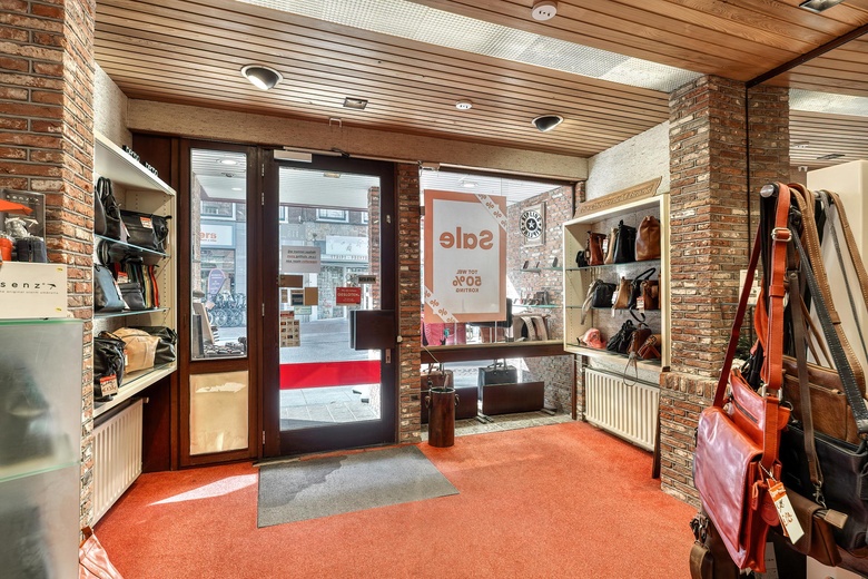 WinkelruimteaanBreestraat 118 - 120<br/> inLeiden