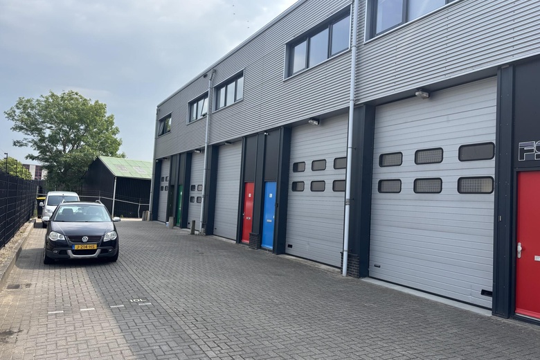 BedrijfsruimteaanToepadweg 10 l<br/> inZaltbommel