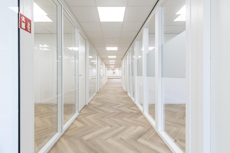 Bekijk foto 1 van Jan van Hooffstraat 8 C