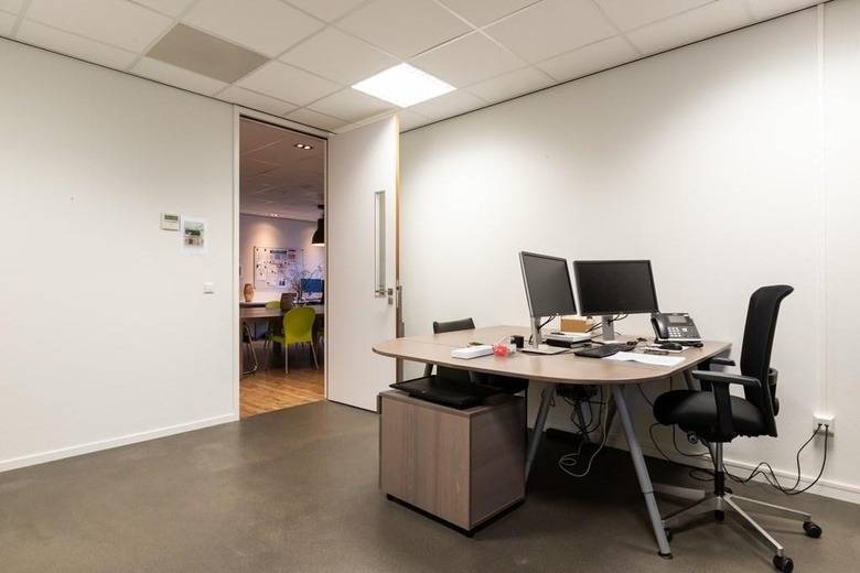 BedrijfsruimteaanEssebaan 1<br/> inCapelle aan den IJssel BedrijfsruimteaanEssebaan 1<br/> inCapelle aan den IJssel