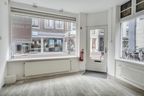 Bekijk foto 4 van Haarlemmerstraat 210 Bekijk foto 4 van Haarlemmerstraat 210