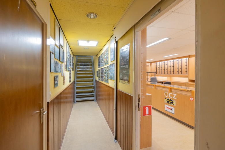 BedrijfsruimteaanTransportweg 21<br/> inNieuwkoop BedrijfsruimteaanTransportweg 21<br/> inNieuwkoop