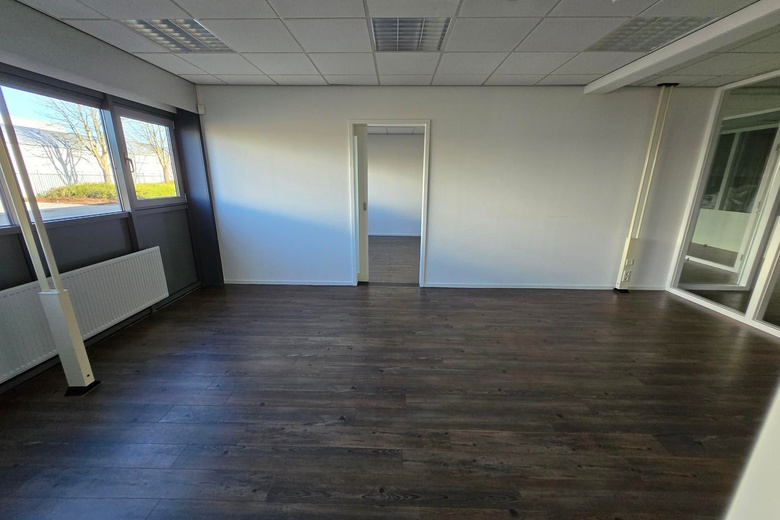 BedrijfsruimteaanNijverheidstraat 2<br/> inMoerkapelle BedrijfsruimteaanNijverheidstraat 2<br/> inMoerkapelle