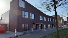 Bedrijfsruimte te huur Zoetermeer - Van der Waalsstraat 40