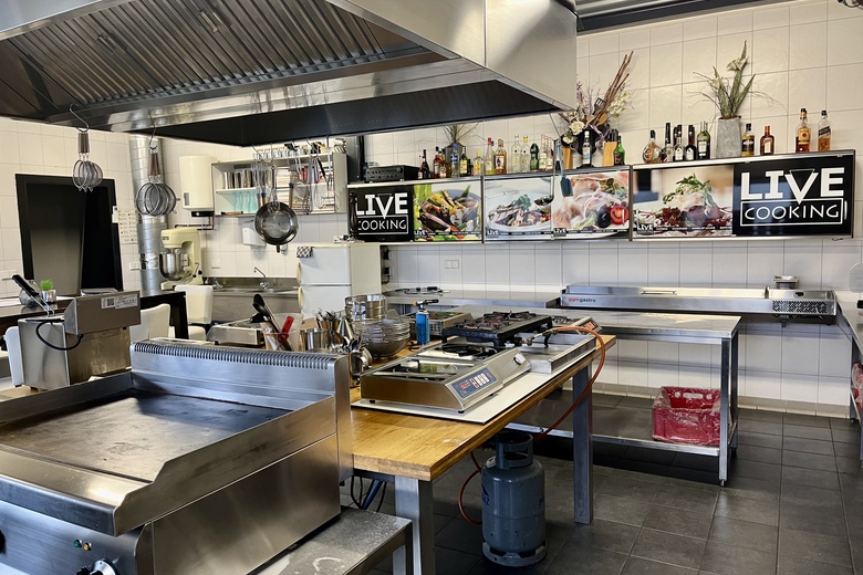 HorecaaanMetaalstraat 18 a<br/> inHaaksbergen HorecaaanMetaalstraat 18 a<br/> inHaaksbergen