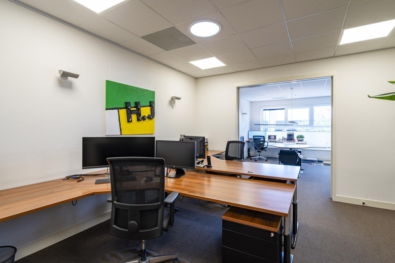 BedrijfsruimteaanAmbachtsweg 52 b<br/> inHuizen