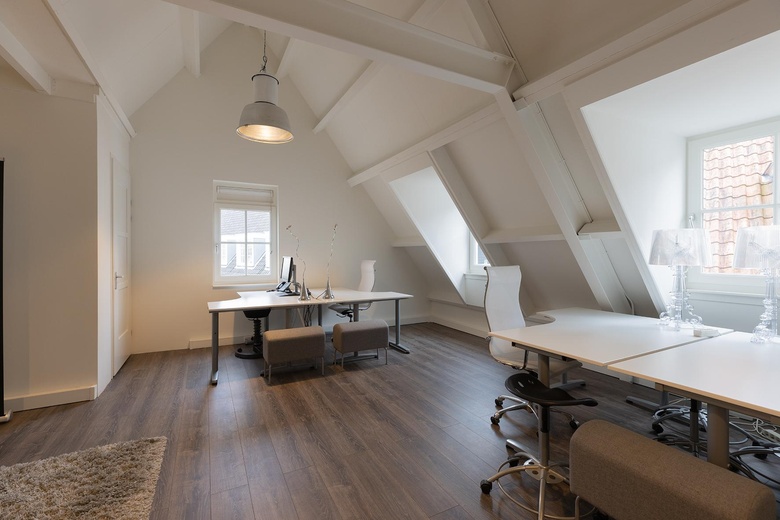 KantoorruimteaanZwaardklamp 7<br/> inHuizen KantoorruimteaanZwaardklamp 7<br/> inHuizen