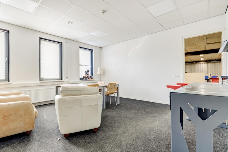 BedrijfsruimteaanWestbaan 275<br/> inMoordrecht BedrijfsruimteaanWestbaan 275<br/> inMoordrecht