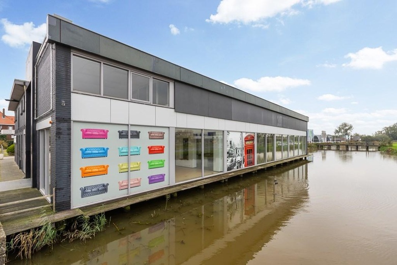 BedrijfsruimteaanKanaaldijk 32 A<br/> inWaddinxveen