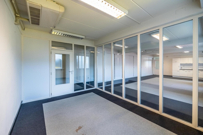 KantoorruimteaanBeatrixhaven 8 b<br/> inWerkendam KantoorruimteaanBeatrixhaven 8 b<br/> inWerkendam