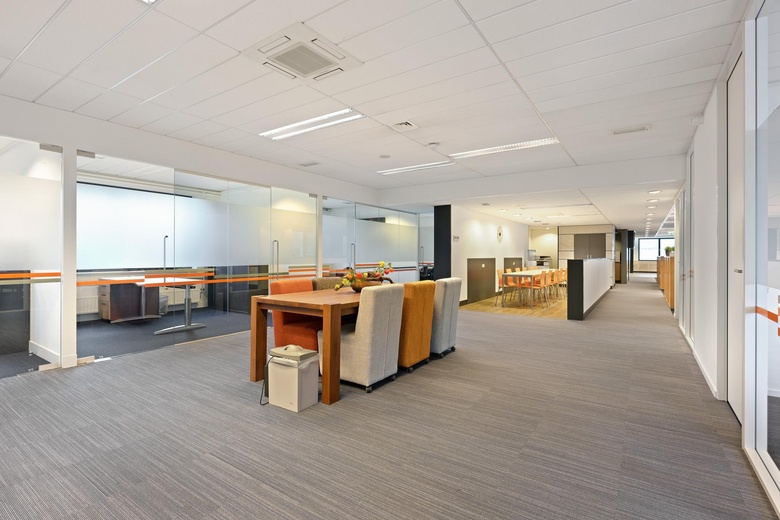KantoorruimteaanStationsweg 41<br/> inZwijndrecht KantoorruimteaanStationsweg 41<br/> inZwijndrecht