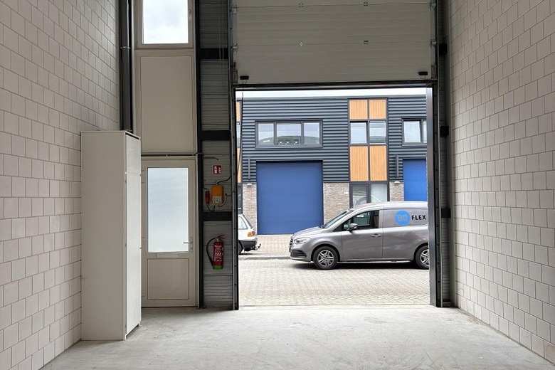Bedrijfsruimte Bergschenhoek - Weg en Land 40 j - Foto 4
