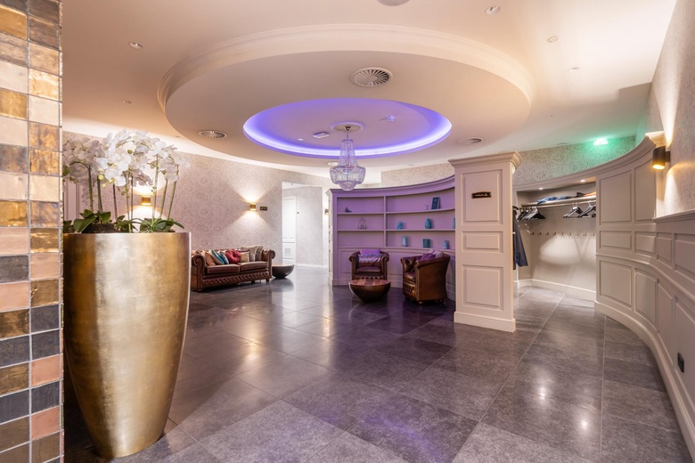 HorecaaanStationsplein | Stationsstraat - Antje 0 ong<br/> inWeert