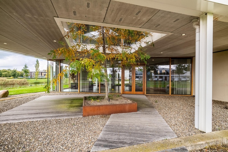 BedrijfsruimteaanRientjesoven 20<br/> inBorne BedrijfsruimteaanRientjesoven 20<br/> inBorne