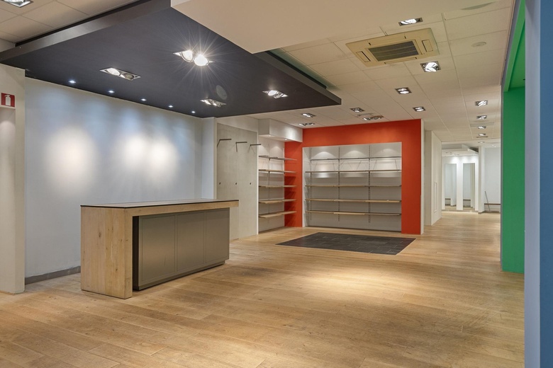 WinkelruimteaanDonkerstraat 18<br/> inHarderwijk WinkelruimteaanDonkerstraat 18<br/> inHarderwijk