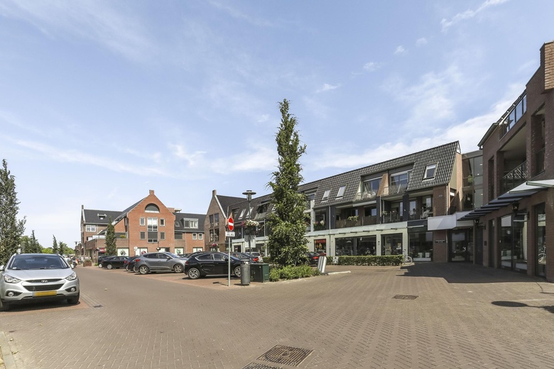 WinkelruimteaanKloosterstraat 14 - 66<br/> inGrubbenvorst WinkelruimteaanKloosterstraat 14 - 66<br/> inGrubbenvorst
