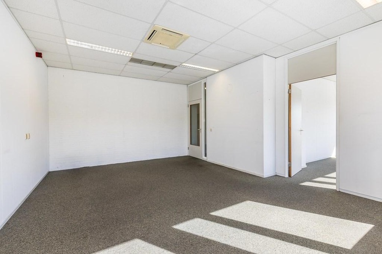 KantoorruimteaanMozartlaan 3<br/> inMaassluis KantoorruimteaanMozartlaan 3<br/> inMaassluis