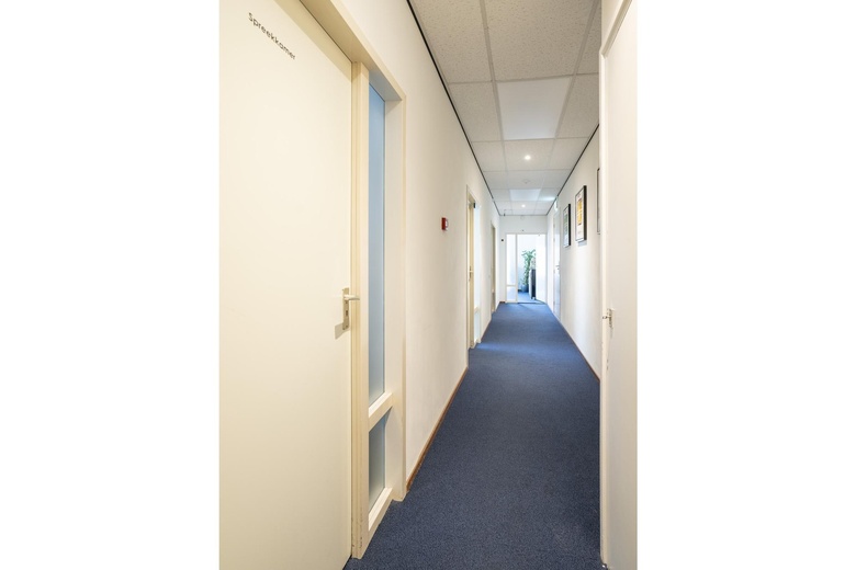 KantoorruimteaanSchuilheuvelstraat 1<br/> inBuren KantoorruimteaanSchuilheuvelstraat 1<br/> inBuren