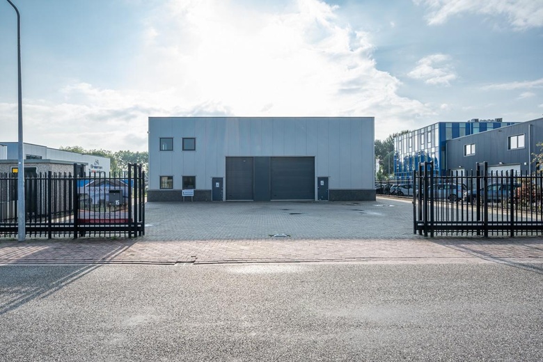 BedrijfsruimteaanBoezemweg 15<br/> inOude-Tonge