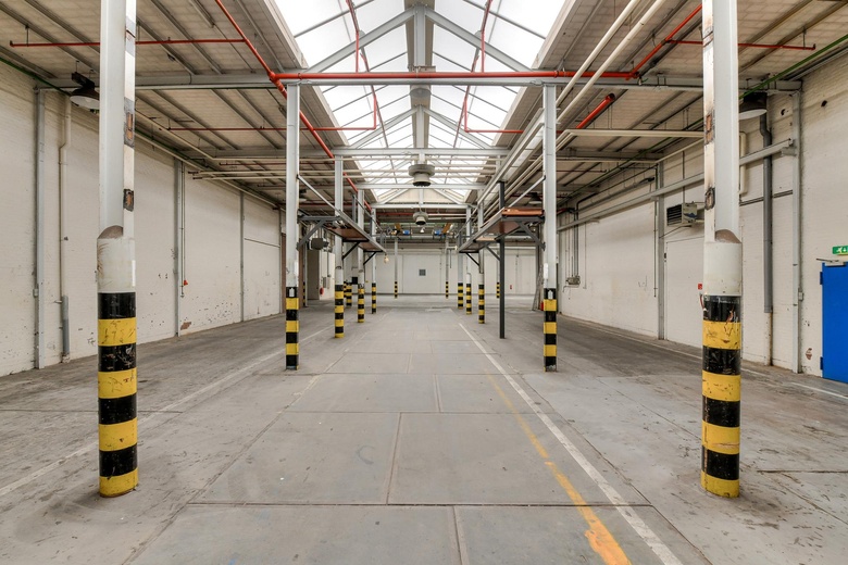 BedrijfsruimteaanIndustriedwarsweg 7<br/> inEtten-Leur BedrijfsruimteaanIndustriedwarsweg 7<br/> inEtten-Leur