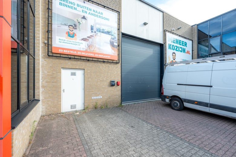 BedrijfsruimteaanWilgenkade 1<br/> inHouten