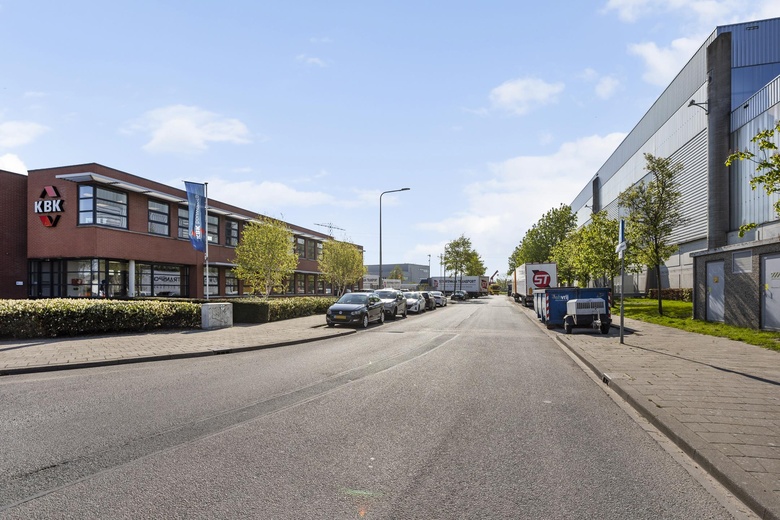 BedrijfsruimteaanStoelmatter 100<br/> inWateringen