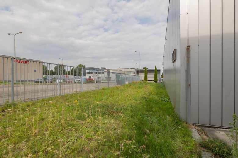 BedrijfsruimteaanTransportweg 21<br/> inNieuwkoop BedrijfsruimteaanTransportweg 21<br/> inNieuwkoop