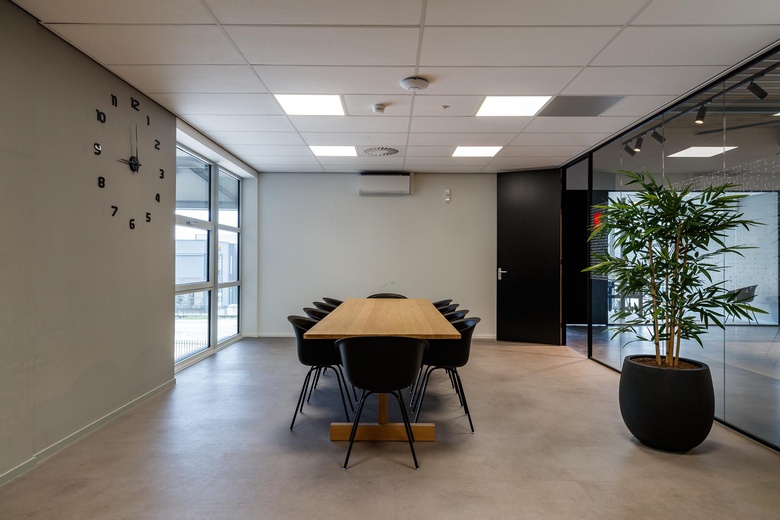 BedrijfsruimteaanDefensiedok 5<br/> inNieuwegein BedrijfsruimteaanDefensiedok 5<br/> inNieuwegein