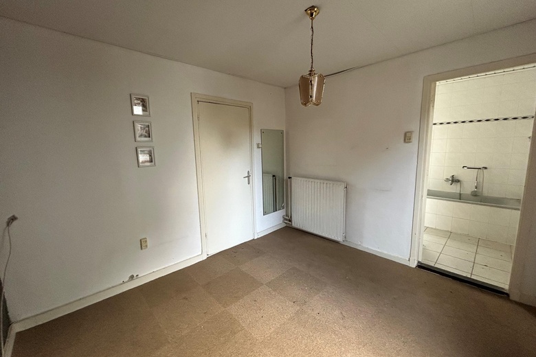 WinkelruimteaanStationsstraat 16<br/> inRijen