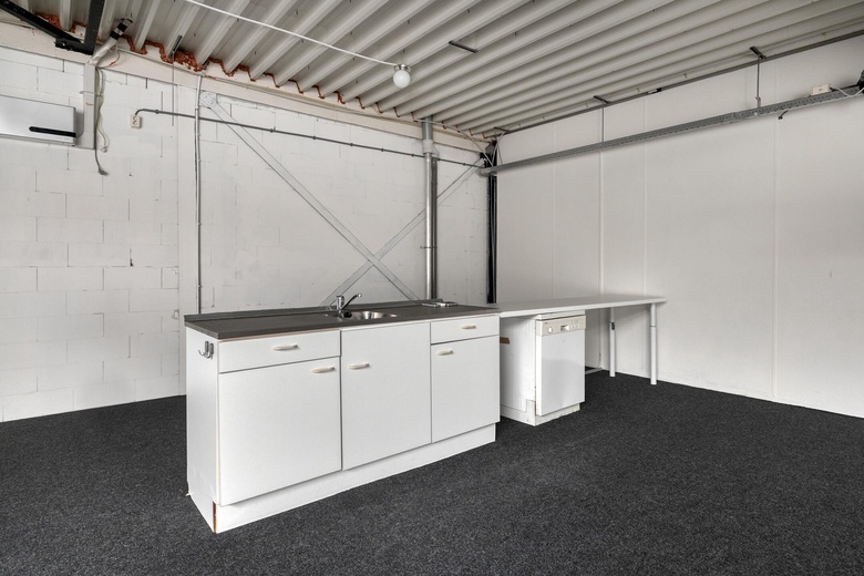 BedrijfsruimteaanSolingenstraat 49<br/> inDeventer