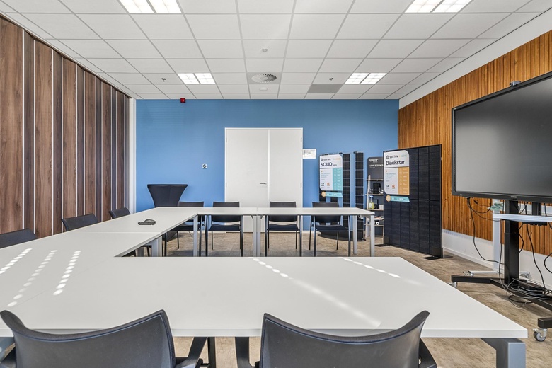 BedrijfsruimteaanRietgraaf 2 a<br/> inOosterhout