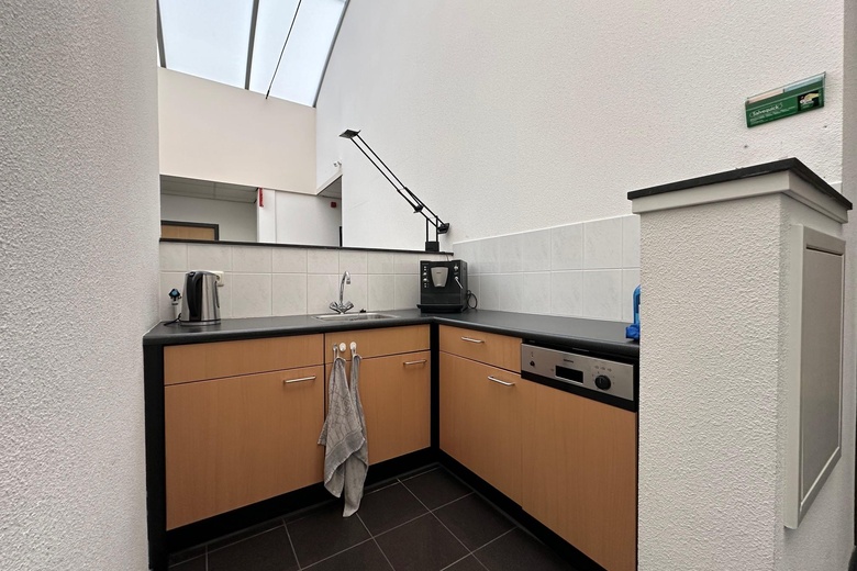 KantoorruimteaanLuzernestraat 19 - 21<br/> inNieuw-Vennep KantoorruimteaanLuzernestraat 19 - 21<br/> inNieuw-Vennep