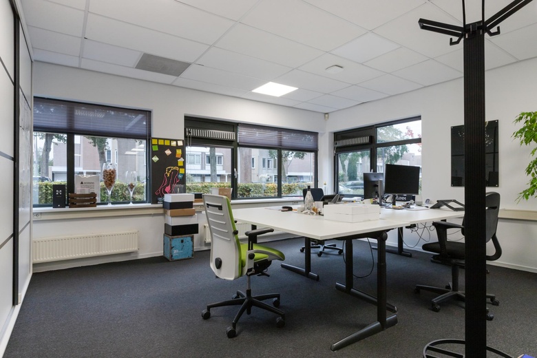 KantoorruimteaanLemelerberg 25 - 27<br/> inAlphen aan den Rijn