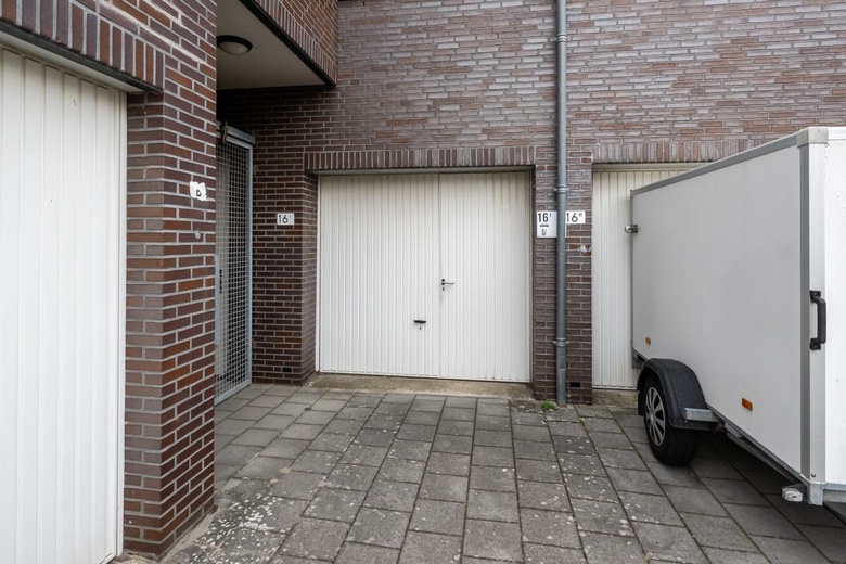 WinkelruimteaanOranjeplein 12<br/> inStellendam WinkelruimteaanOranjeplein 12<br/> inStellendam