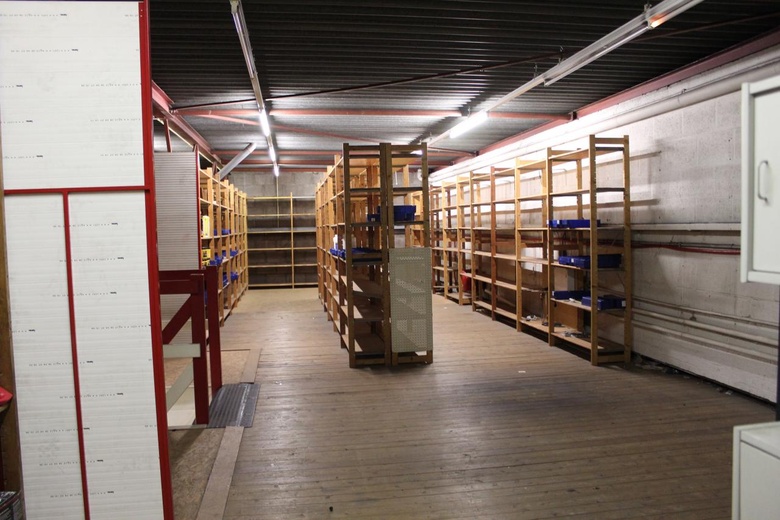 BedrijfsruimteaanFokkerstraat 42<br/> inZoetermeer BedrijfsruimteaanFokkerstraat 42<br/> inZoetermeer