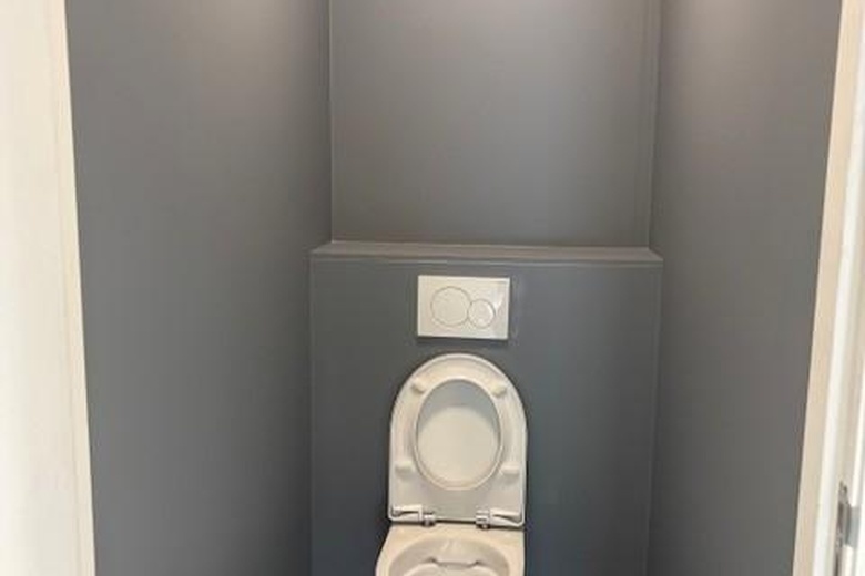 BedrijfsruimteaanBroekermeerdijk 8<br/> inWatergang