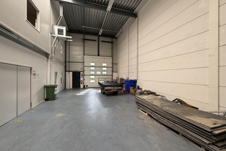 BedrijfsruimteaanOosterparkweg 35 f<br/> inRidderkerk