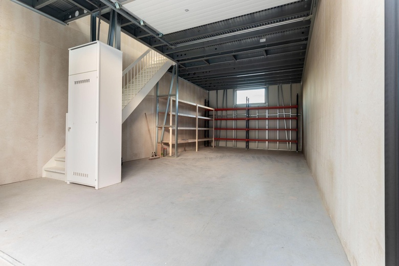 BedrijfsruimteaanHarmoniestraat 31<br/> inVelsen