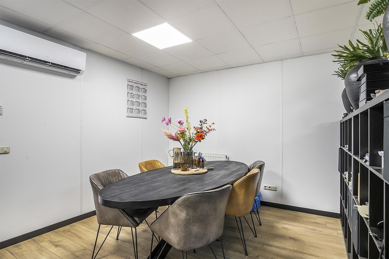 BedrijfsruimteaanDommelstraat 6<br/> inOss