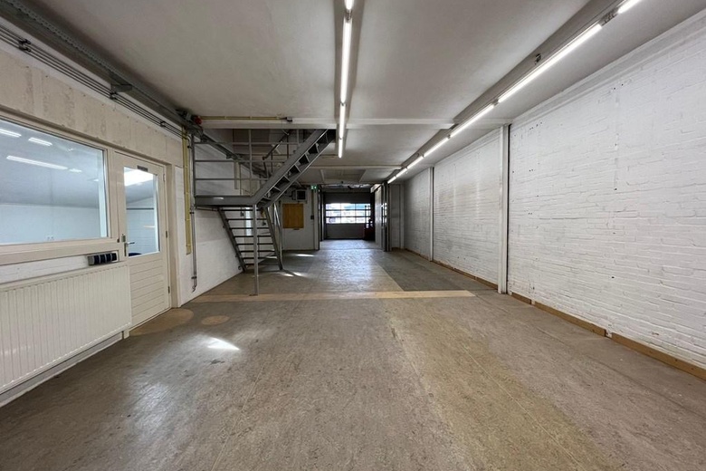 BedrijfsruimteaanBuurtlaan west 15 a<br/> inVeenendaal BedrijfsruimteaanBuurtlaan west 15 a<br/> inVeenendaal