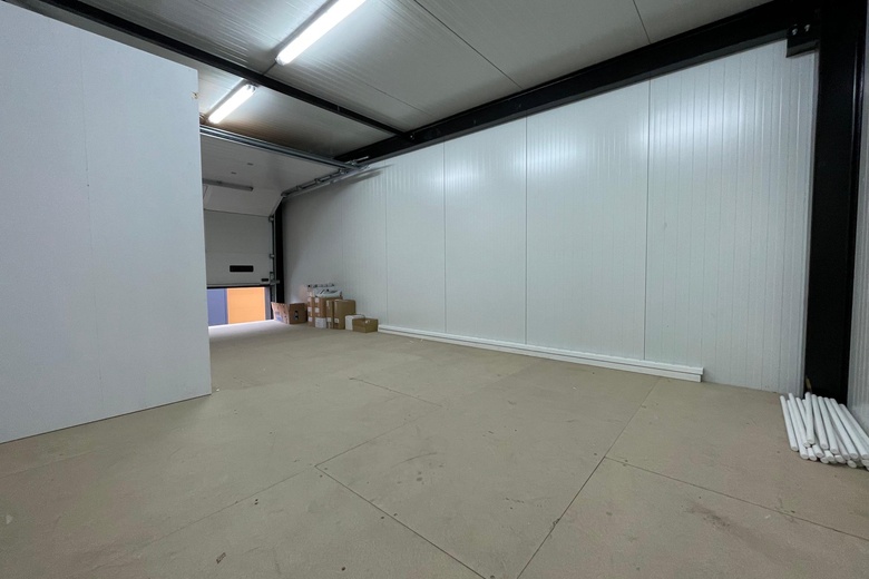 BedrijfsruimteaanZeilschip 3 07<br/> inHouten