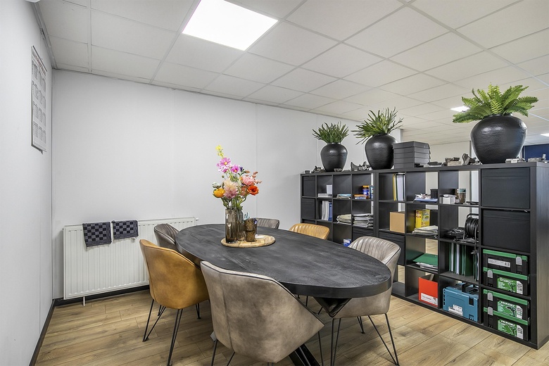 BedrijfsruimteaanDommelstraat 6<br/> inOss