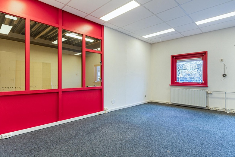 BedrijfsruimteaanEuromarkt 133<br/> inAlphen aan den Rijn BedrijfsruimteaanEuromarkt 133<br/> inAlphen aan den Rijn