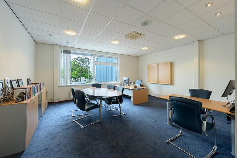 BedrijfsruimteaanSchuttevaerweg 19<br/> inRotterdam BedrijfsruimteaanSchuttevaerweg 19<br/> inRotterdam