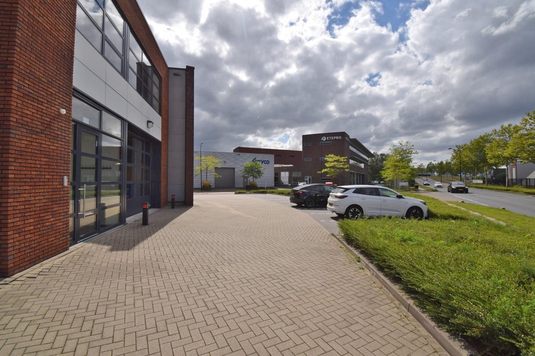 KantoorruimteaanVan Coulsterweg 1 d<br/> inAlblasserdam KantoorruimteaanVan Coulsterweg 1 d<br/> inAlblasserdam